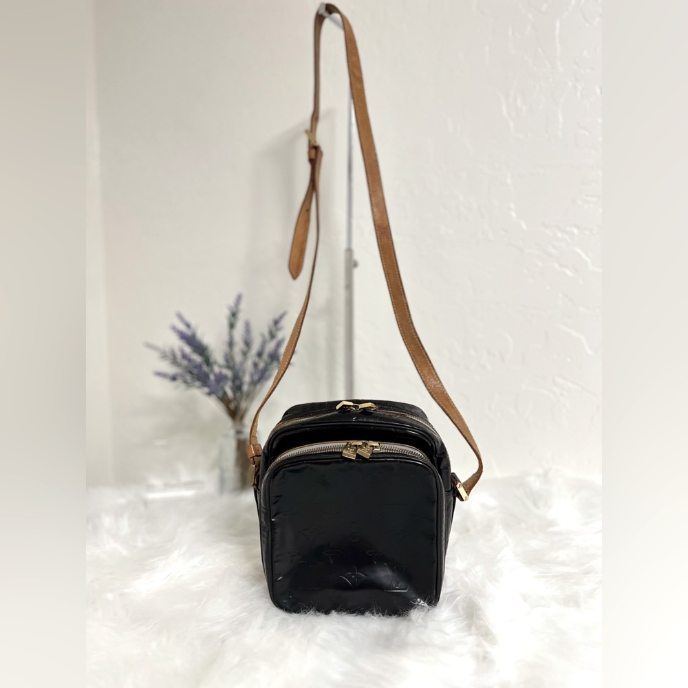 Rare - Louis Vuitton Monogram Vernis Wooster Crossbody Bag